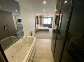 Triada Hotel Karakoy