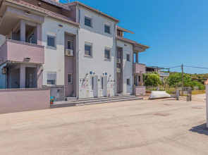 Nice Apartment in Kanica With Wifi and 2 Bedrooms