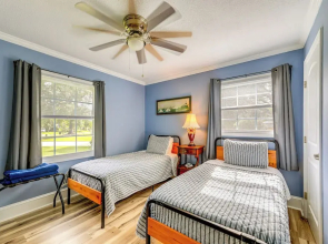 Family-friendly New Bern Home w/ Backyard!