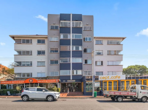 Langholm 45 on Kloof
