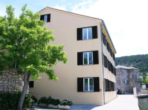 Beachfront Apartments Tamarix