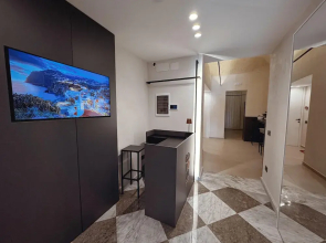 Corona Suite