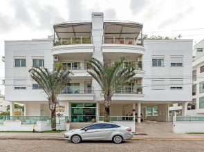 Apt With Pool 250m From Jurere Beach Aya201