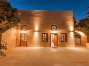 Casasantantonio 18th Century Luxury Mansion