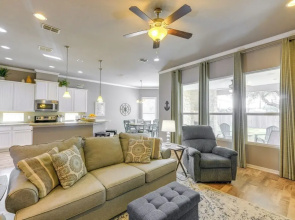 Charming Fulton Retreat < 1 Mi to Ocean & Pier!