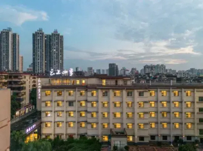 Fairyland Hotel (Beihai Old Street)
