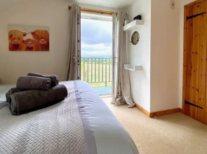 Charming Cottage for 5 Near Dartmoor, Beach, Pub