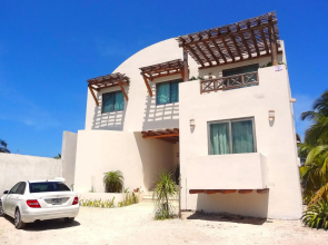 Lemnus Luxury villa walking distance to Chicxulub