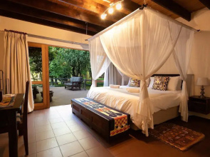 Bush Villa at Kruger Park Entrance