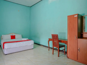 Penginapan Cemara Indah by RedDoorz
