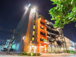 Отель Recenta Style Phuket Town