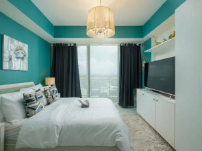 O&O Group- 1BR Azure Resort Pool Beach Netflix