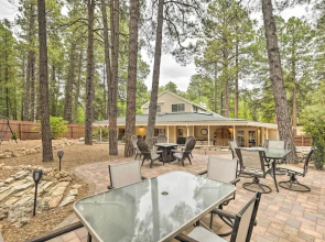 Expansive Flagstaff Family Retreat w/ Media Room!