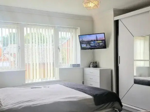 5-bedroom Family Holiday Home Sleeps 7 Garden Parking Pet Friendly North Wales