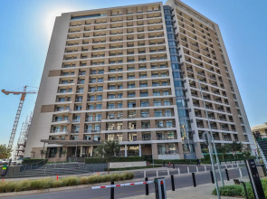 301 Menlyn Maine Trilogy Apartment