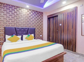 Treebo Trip Hotel Royal Galaxy