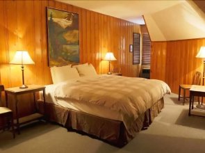 Simpson's Num-ti-jah Lodge