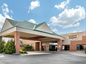 Clarion Hotel Conference Center on Lake Erie