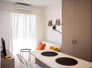 Stylish Modern Studio, Chalkida centre, seaside