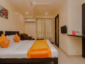 OYO 10382 Hotel Saffron Suites