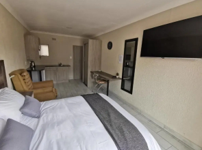 Up21 Guest House