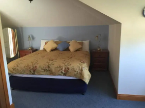 Hobart Quayside Cottages - Rosies Cottage