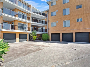 Kiah, Unit 10/53 Victoria Parade