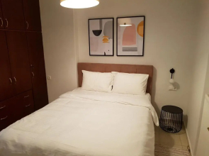 Stylish Central Apartment