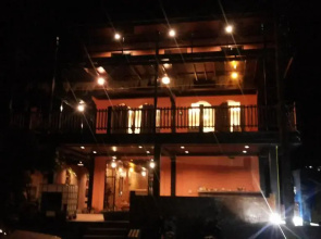 Baan Chalok Hostel