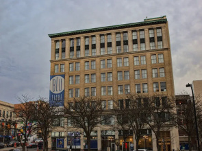 BLU-Tique, Akron, a Tribute Portfolio Hotel