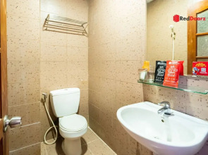 RedDoorz Near Tan Dinh Market 3