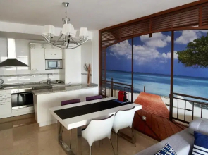 Roy Boston - Luxury Apartment