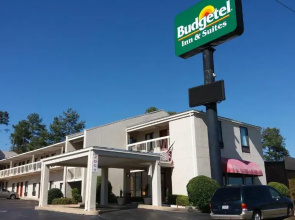 Budgetel Inn & Suites