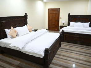 Hotel 99