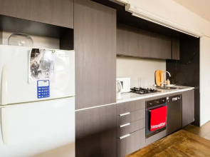 TALIA, 1BDR Carlton Apartment