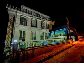 Rosa Therapy Hotel