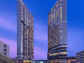 The Royal Garden Kowloon East