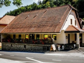 Framski Hram Guest House