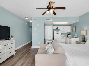 Majestic Beach Towers 1-609