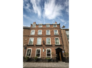 OYO The Townhouse
