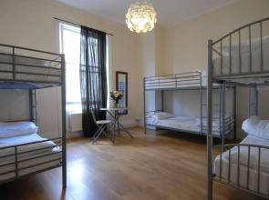 Barkston Rooms Earl's Court (formerly Londonears Hostel)