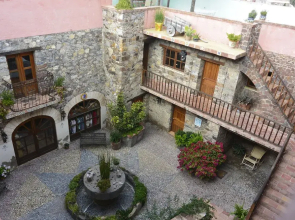 Hotel Amor y Paz