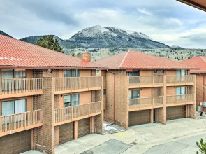 Walk to Lake Dillon: Condo w/ Views in Frisco