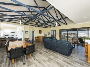 The Outlook - All the Comforts of Home Pet Friendly