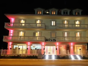 Palace Hotel Una Nuova Strada