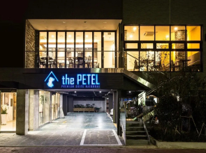 The Pettel Premium Suite