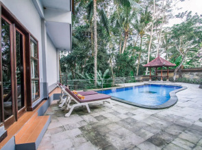 Puri Saron Hotel Madangan