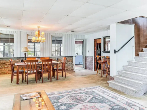 Cozy Home w/ Yard: Steps to Mississippi River