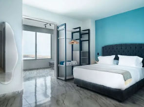 w Vibrant 1BR w Ocean View Near C Amurallada