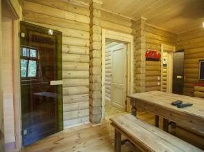 Отель «Шишки на Лампушке — Русская деревня»